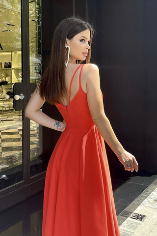 Midi Φόρεμα Ελαφρώς Φαρδύ Με Τιράντες Σε κόκκινο