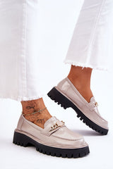 Mocassins à talon et chaîne décorative - gris
