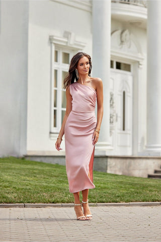 Βραδινό φόρεμα με έναν ώμο ροζ