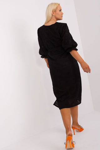 Plus Size φόρεμα με μανίκια 3/4 σε μαύρο