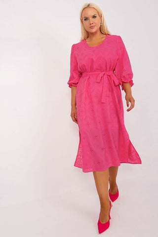 Plus Size φόρεμα με μανίκια 3/4 σε ροζ