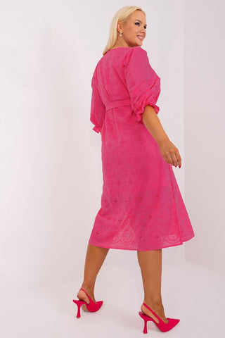 Plus Size φόρεμα με μανίκια 3/4 σε ροζ