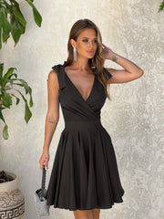 Evening Dress With Beautiful Bows In Black